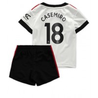 Manchester United Casemiro #18 Fotballklær Bortedraktsett Barn 2022-23 Kortermet (+ korte bukser)